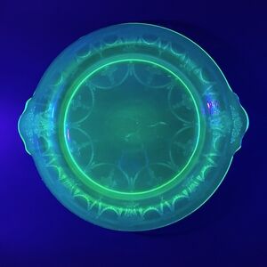 Anchor Hocking Uranium Cameo Green Ballerina Oval Handle Vintage Cake Plate